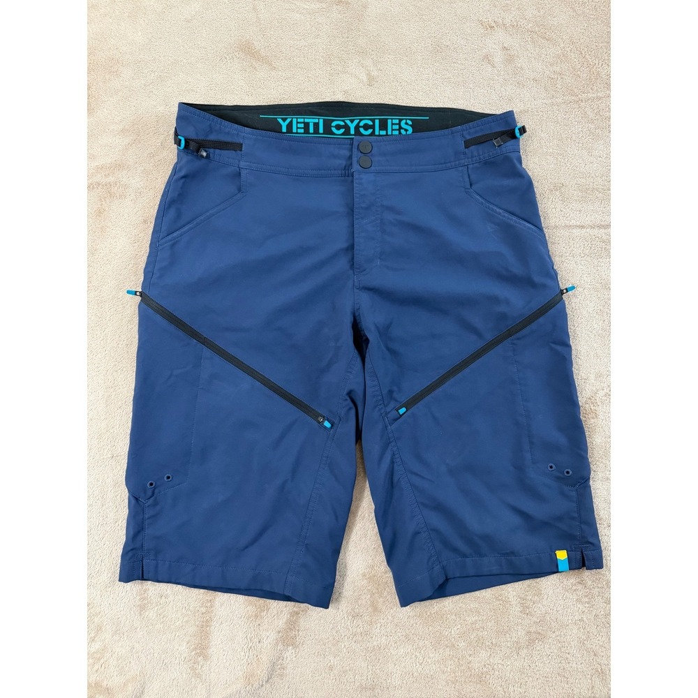 Yeti Cycles Freeland Mountain Bike Shorts Mens size Large Blue Cycling EUC
